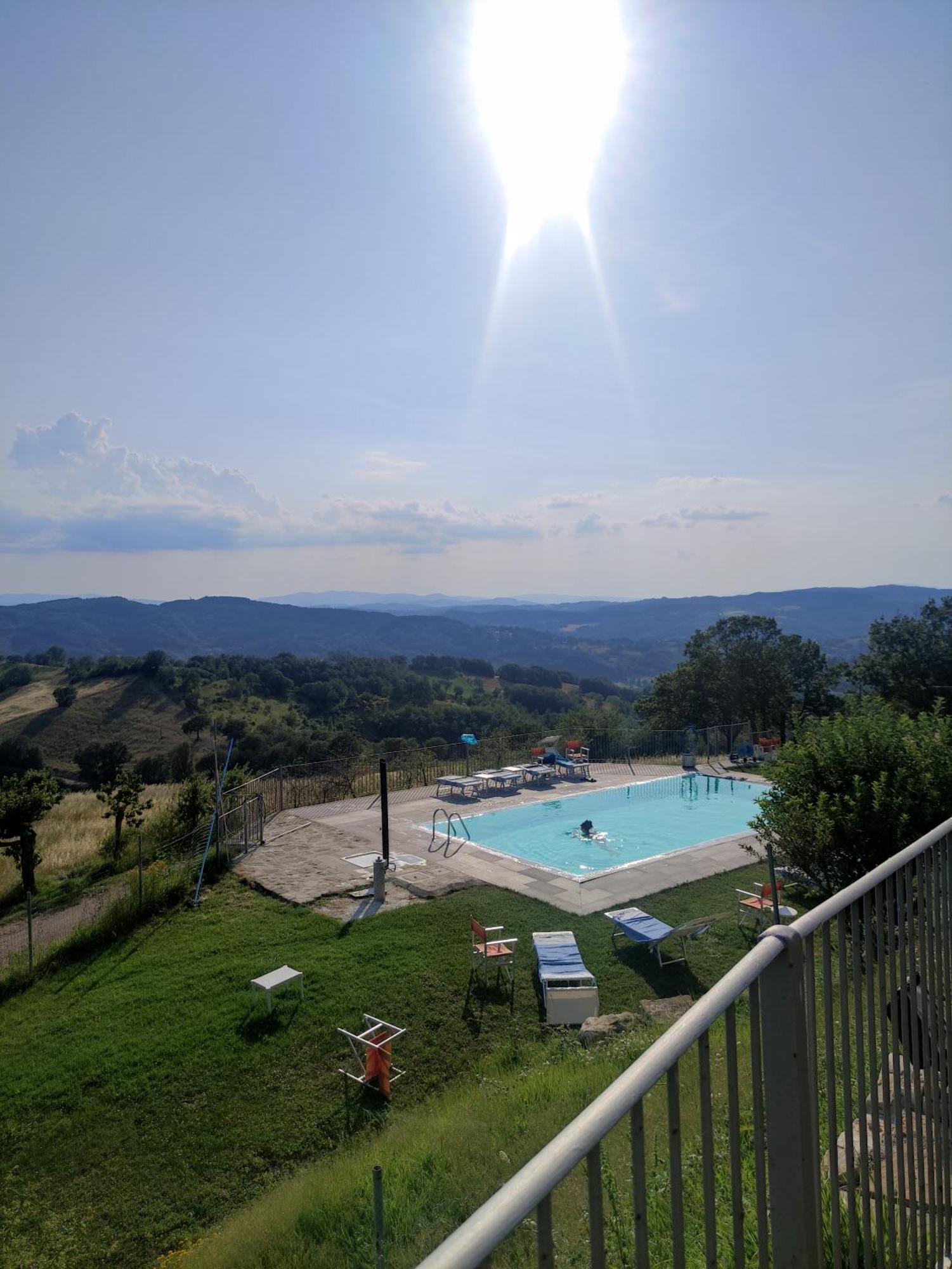 Agriturismo Borgo San Benedetto Villa Pietralunga  Eksteriør billede