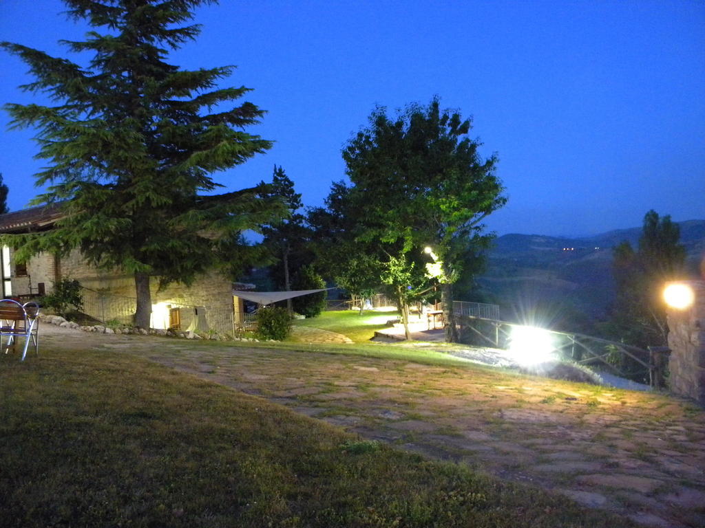 Agriturismo Borgo San Benedetto Villa Pietralunga  Eksteriør billede
