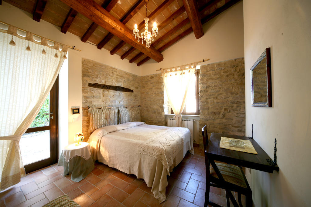 Agriturismo Borgo San Benedetto Villa Pietralunga  Værelse billede